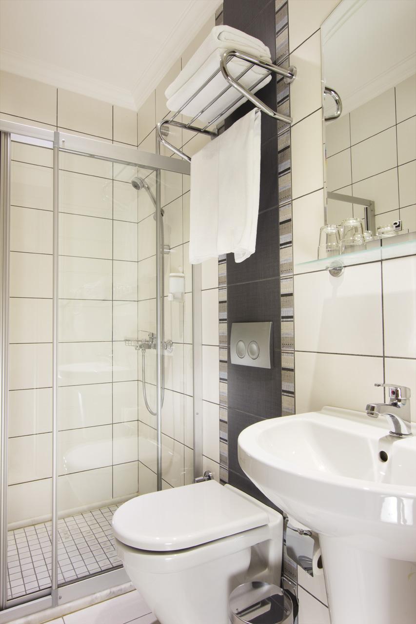 Ilkay Hotel Истанбул Екстериор снимка