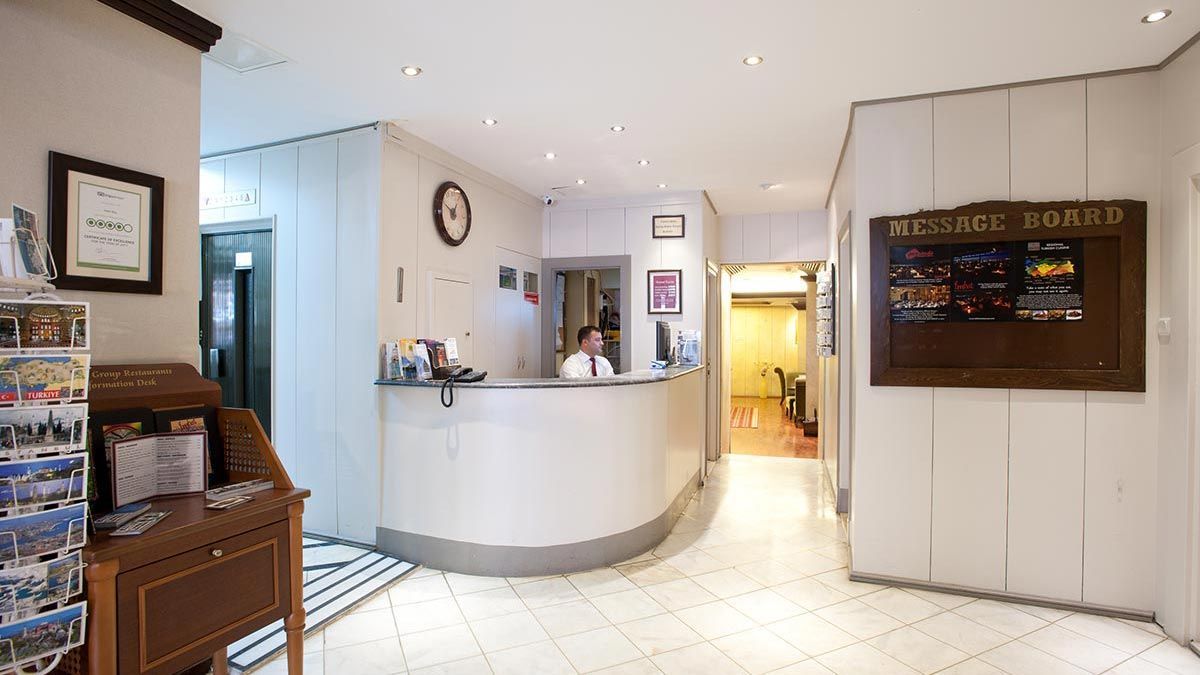 Ilkay Hotel Истанбул Екстериор снимка