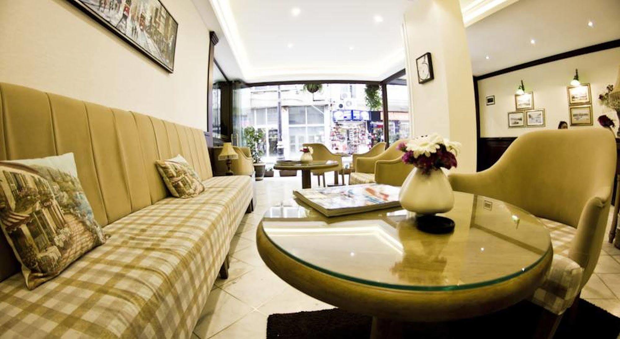 Ilkay Hotel Истанбул Екстериор снимка